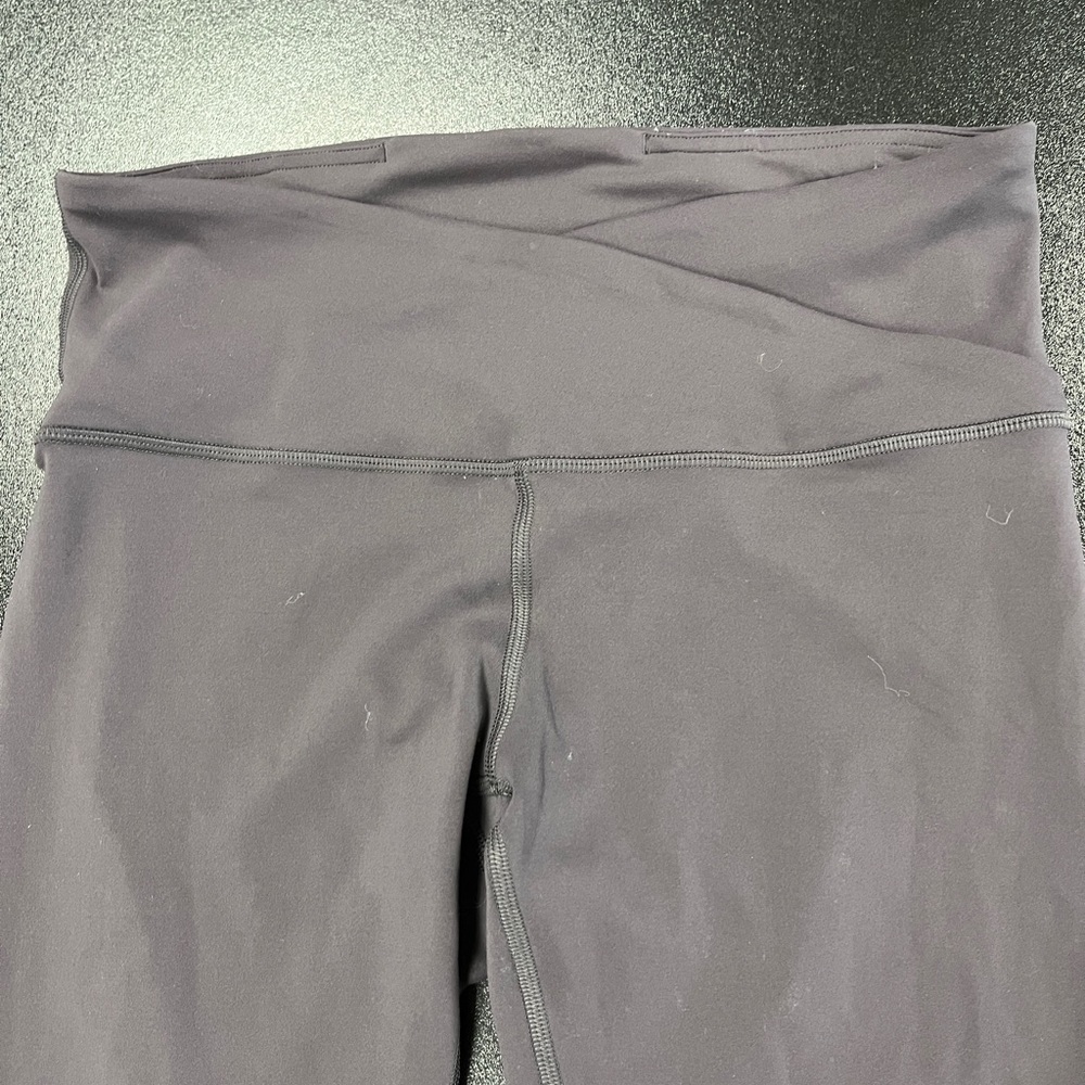 Lululemon Always On High-Rise Tight 28 Sz 6 - Picture 3 of 10